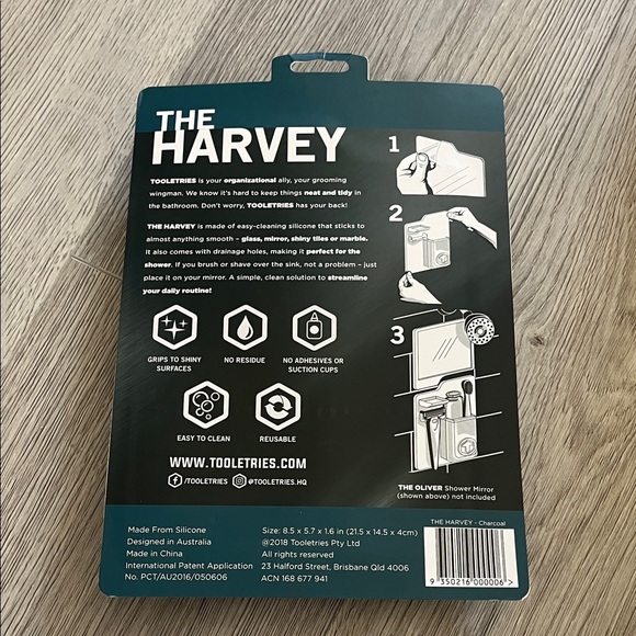 Tooletries Toothbrush & Razor Holder Set - Picture 2 of 2